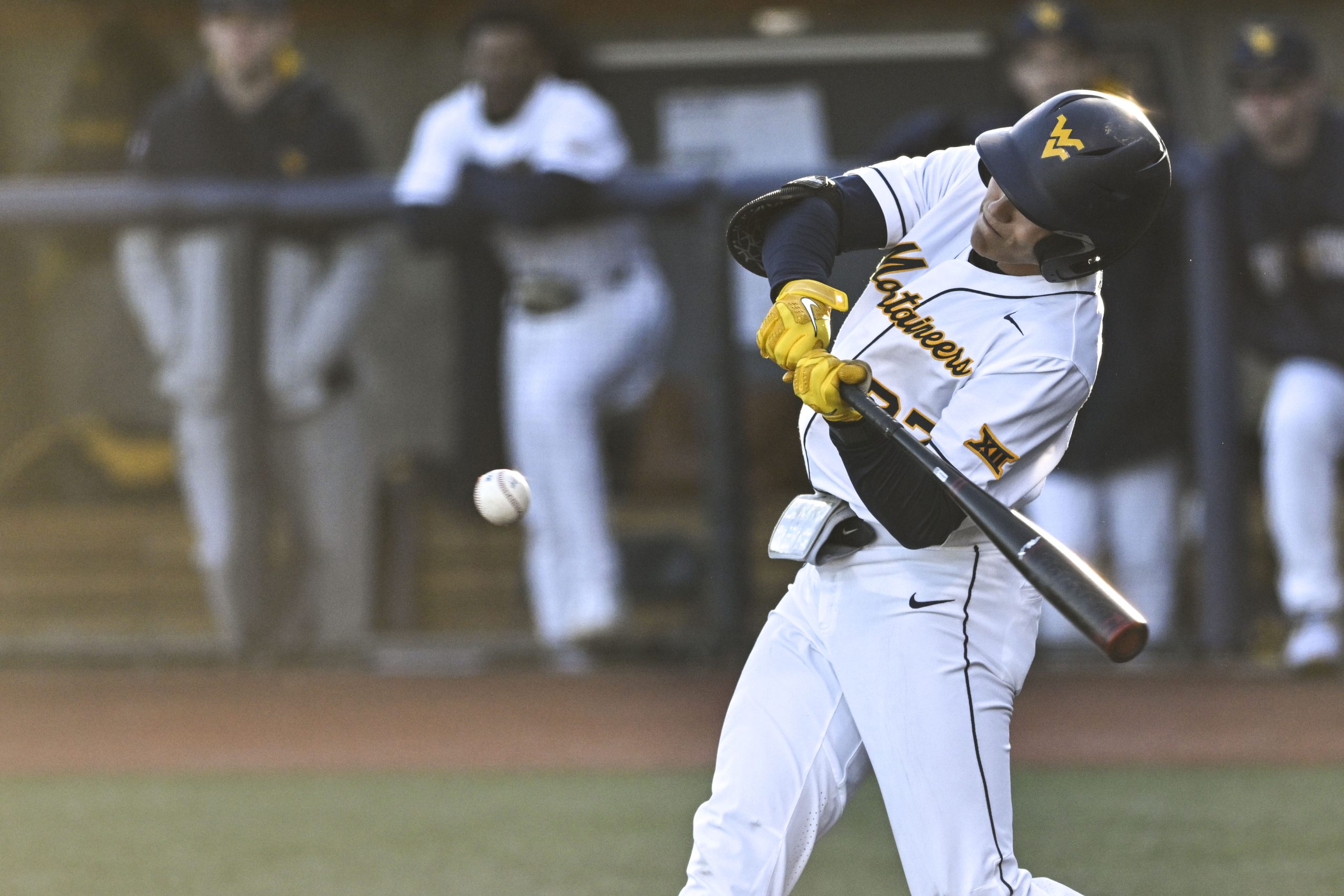 Wetherholt, Van Kempen lead WVU to 8-1 victory in 2023 home opener